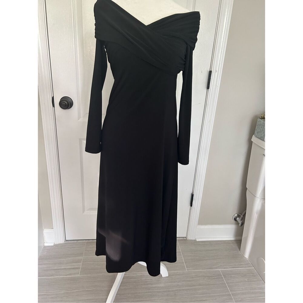 NWT Off-The-Shoulder Wilfred Aritzia Black Midi Dress Size Small